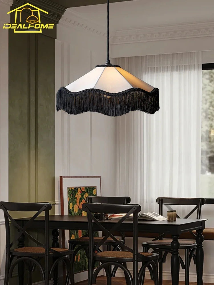 suspension décorative en tissu rétro design français avec pampilles - vue 4 sur 8