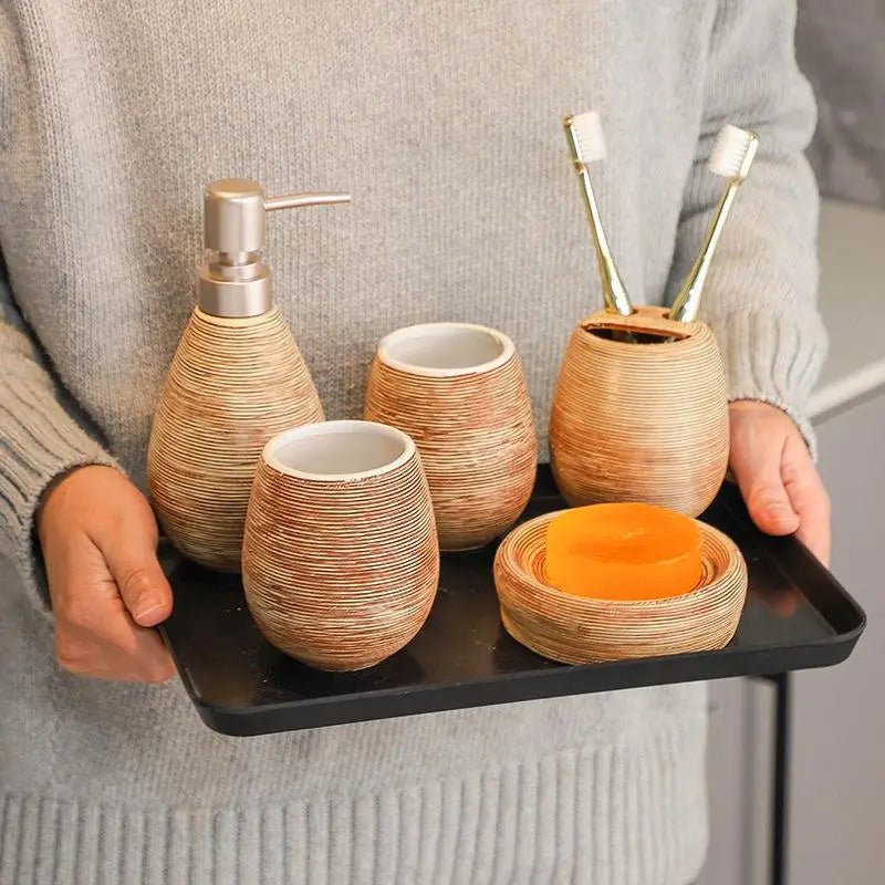 ensemble d'accessoires en céramique pour la salle de bain - vue 5 sur 9