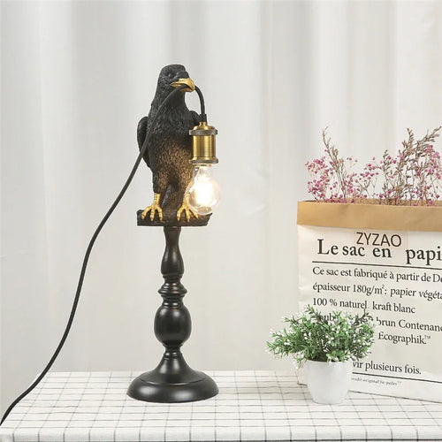 lampe de bureau en résine moderne forme d'oiseau avec bec doré - vue 5 sur 7