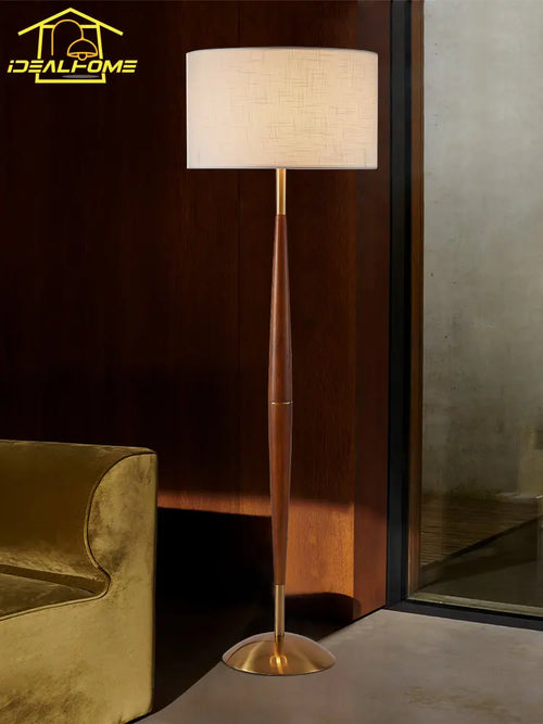 lampadaire moderne en bois de noyer et tissu décoratif - vue 2 sur 17