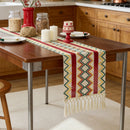 Chemin de table bohème motif aztèque à pompons