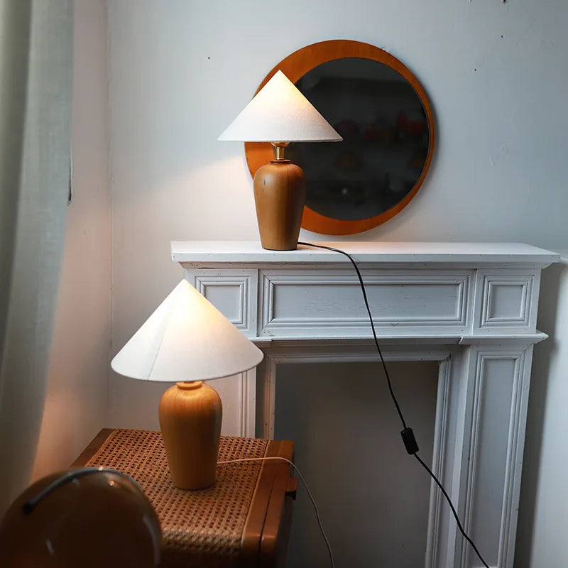 Vintage Table Lamp Desk Light with Wood Stand Fabric Shade - vue 4 sur 8