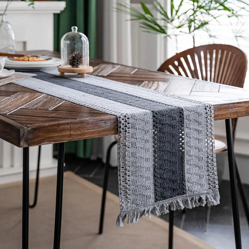 Chemin de table bohème coton lin avec pompons