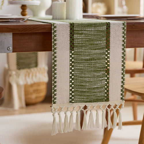 Chemin de table rayé bohème beige pompons tissés - vue 5 sur 6