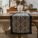 Chemin de table campagne bleu marine dentelle blanche