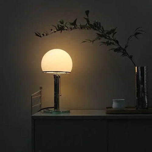 lampe de bureau moderne au design nordique élégant et fonctionnel - vue 3 sur 7