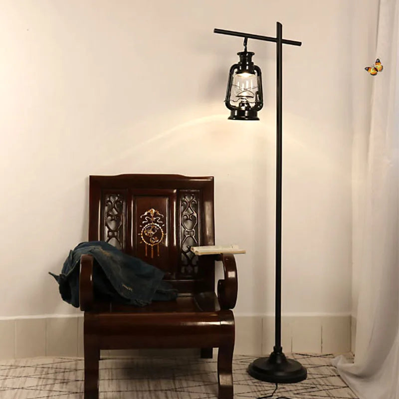 American retro floor lamp, black kerosene lamp, living room bedside lamp, Nordic industrial style iron art LED floor lamp - vue 8 sur 8