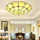 plafonnier méditerranéen éclairage tiffany pour intérieur élégant