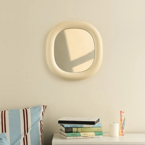 miroirs décoratifs ronds mignons pour maquillage suspendus à la main - vue 2 sur 8
