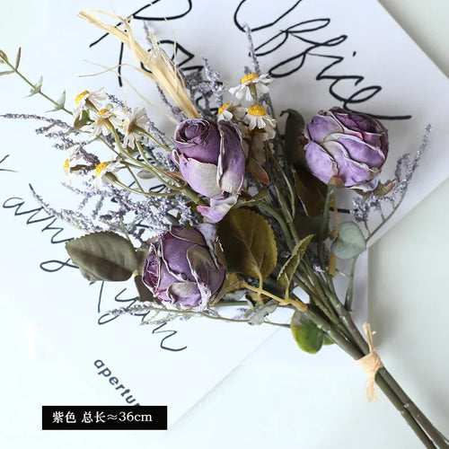 bouquet de roses séchées et pivoines pour décoration rétro automnale - vue 12 sur 13