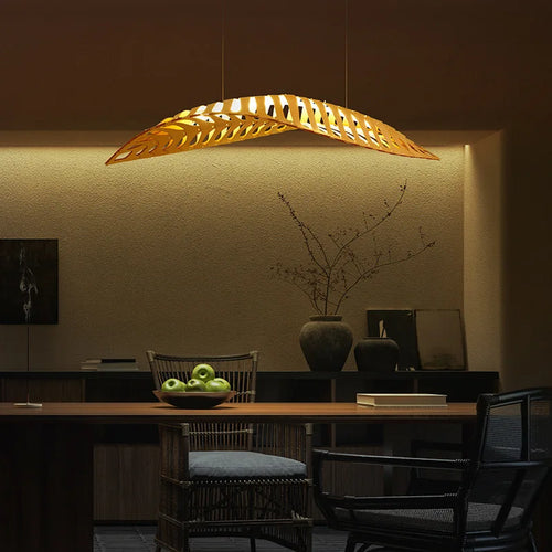 Lustre design en bois à chevrons d'art moderne - vue 3 sur 8