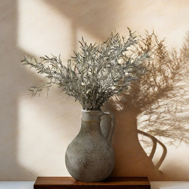 vase en céramique vintage pour décoration intérieure élégante et raffinée
