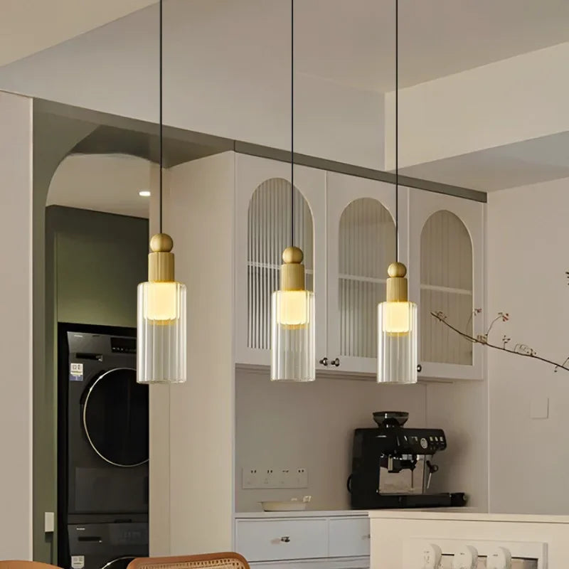 suspension en laiton doré design moderne pour intérieur élégant - vue 4 sur 8