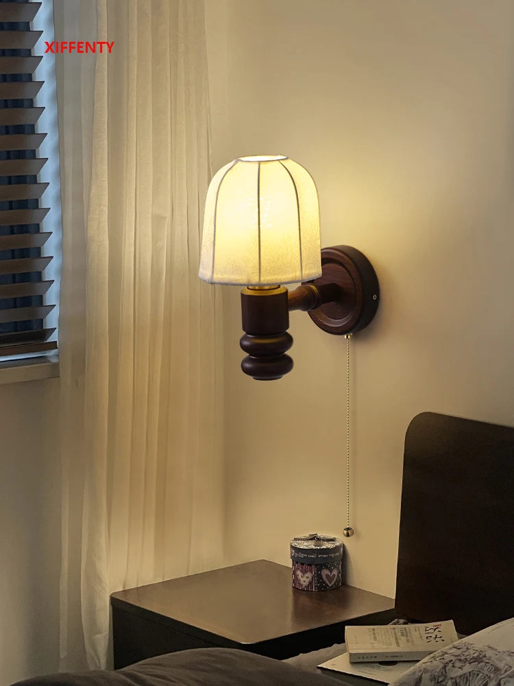 applique murale en bois avec prise et éclairage décoratif rétro - vue 4 sur 8