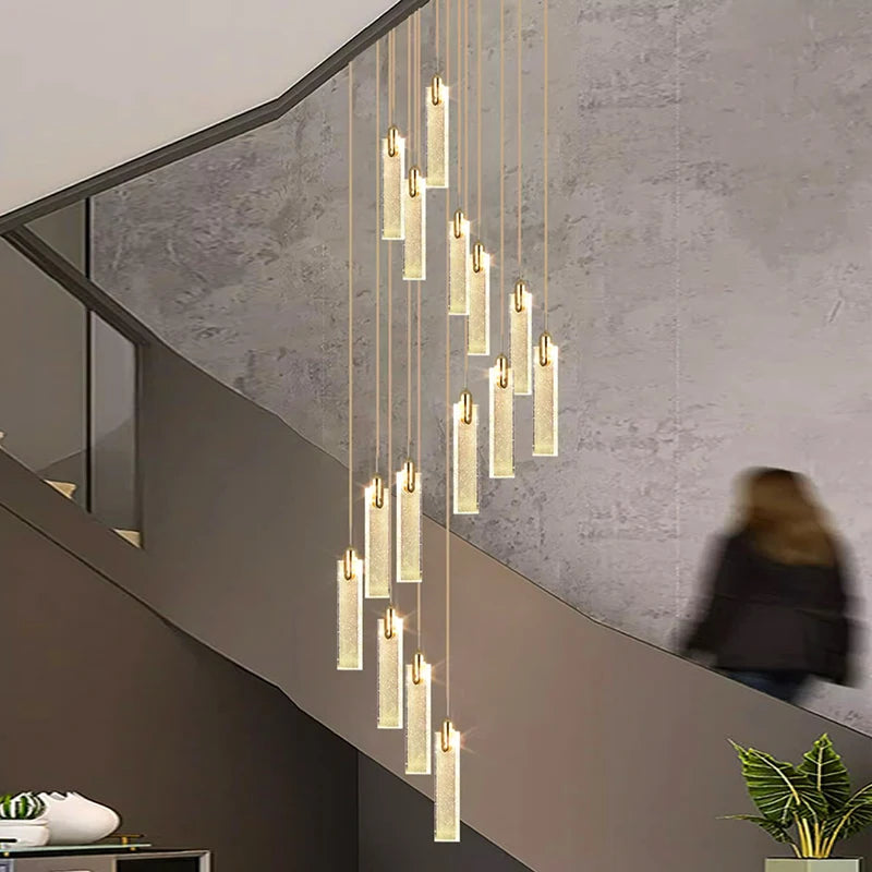 Lustre design Nordique à suspensions dorées tombantes - vue 4 sur 9