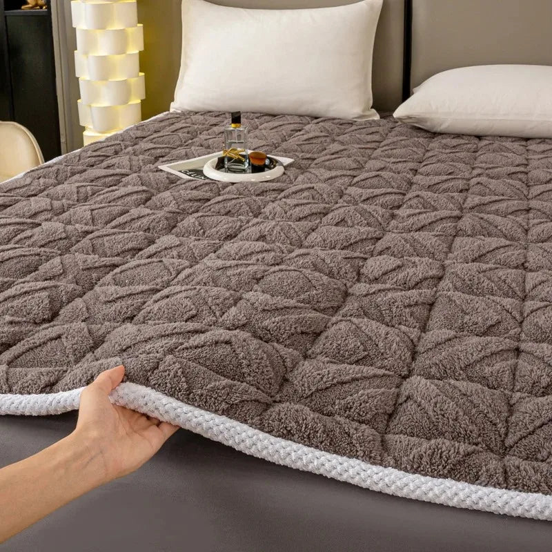surmatelas doux hiver en velours agneau pour étudiants - vue 1 sur 12