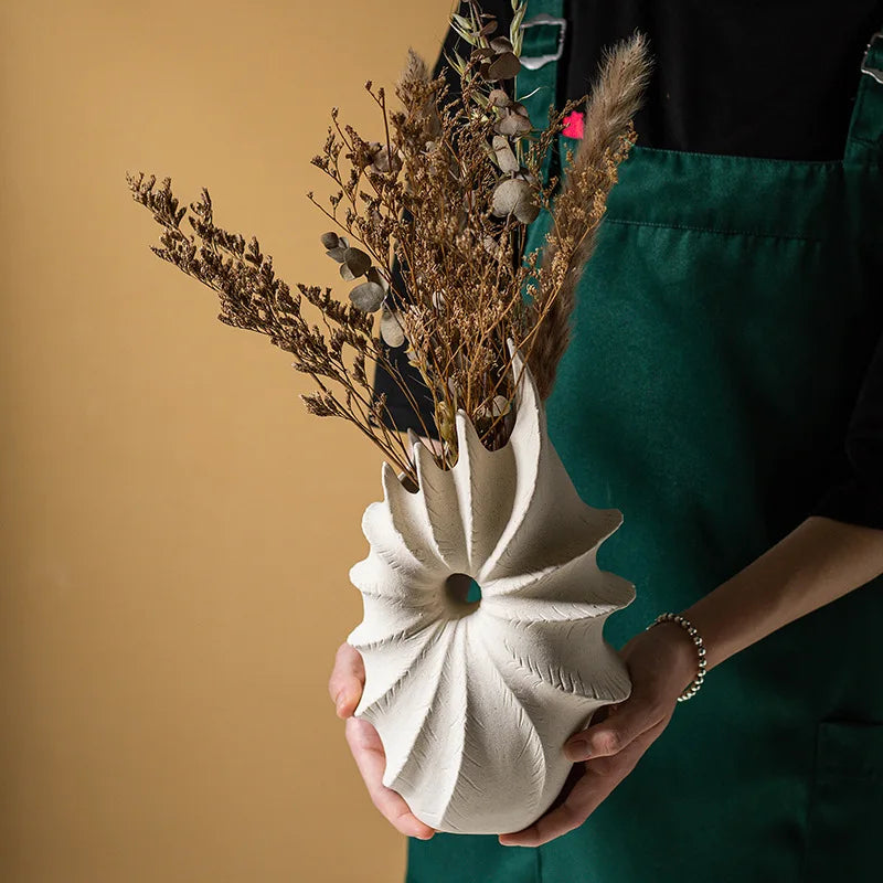 vase en céramique pour herbe de pampa décoration nordique fleurs séchées - vue 3 sur 8