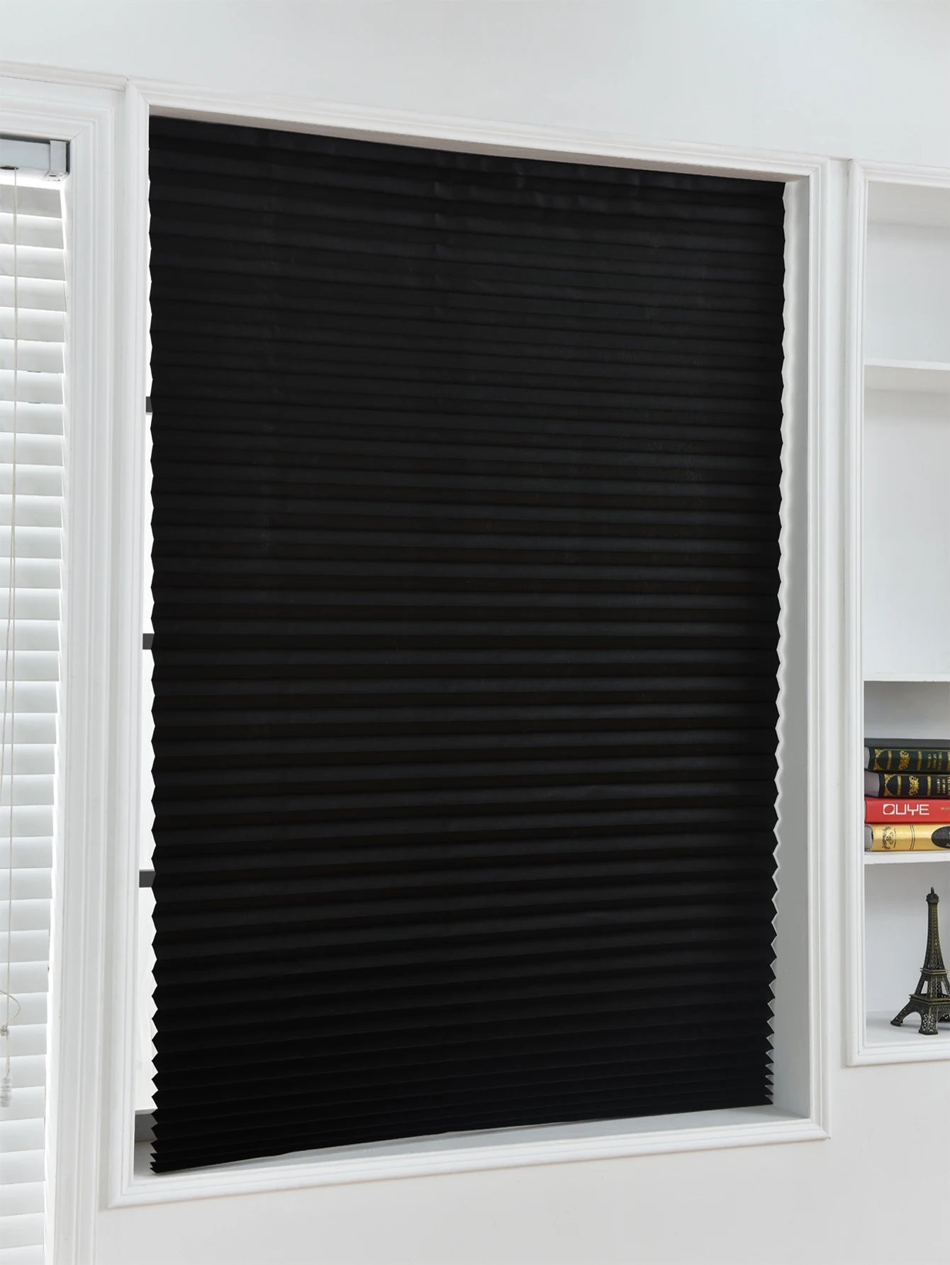Store plisse occultant adhesif style zebre fenetre chambre - vue 10 sur 17