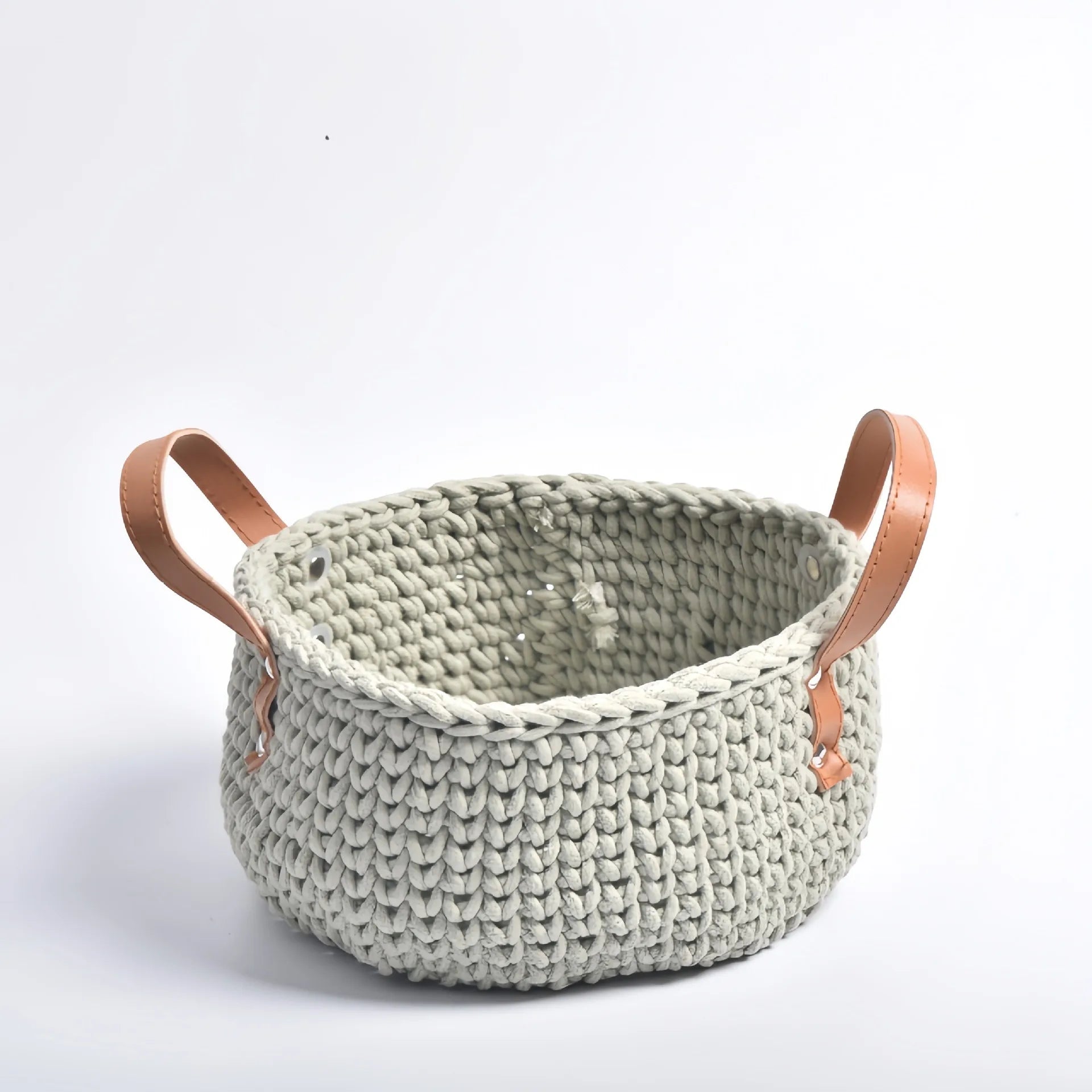 panier de rangement tricoté à la main en coton avec poignée en cuir - vue 9 sur 16