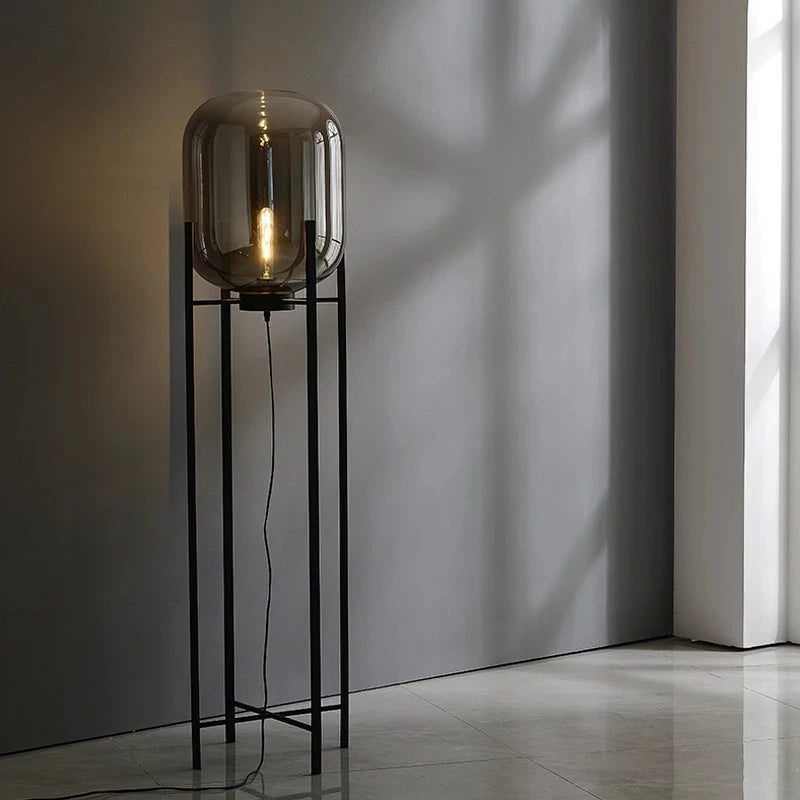 lampadaire post-moderne simple avec verre de cognac - vue 6 sur 9