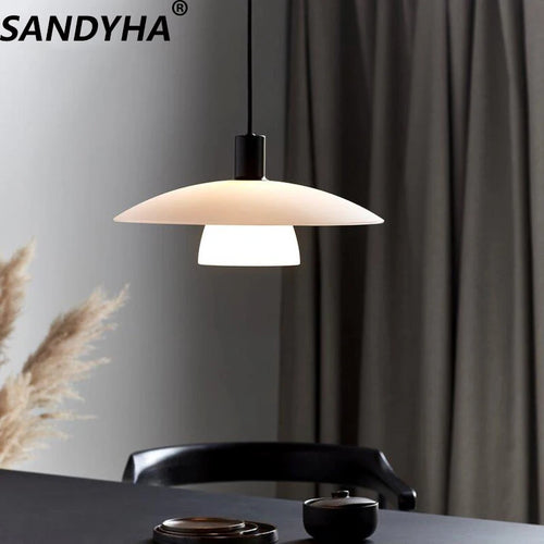 lustre design danois en verre pour un éclairage moderne - vue 2 sur 8