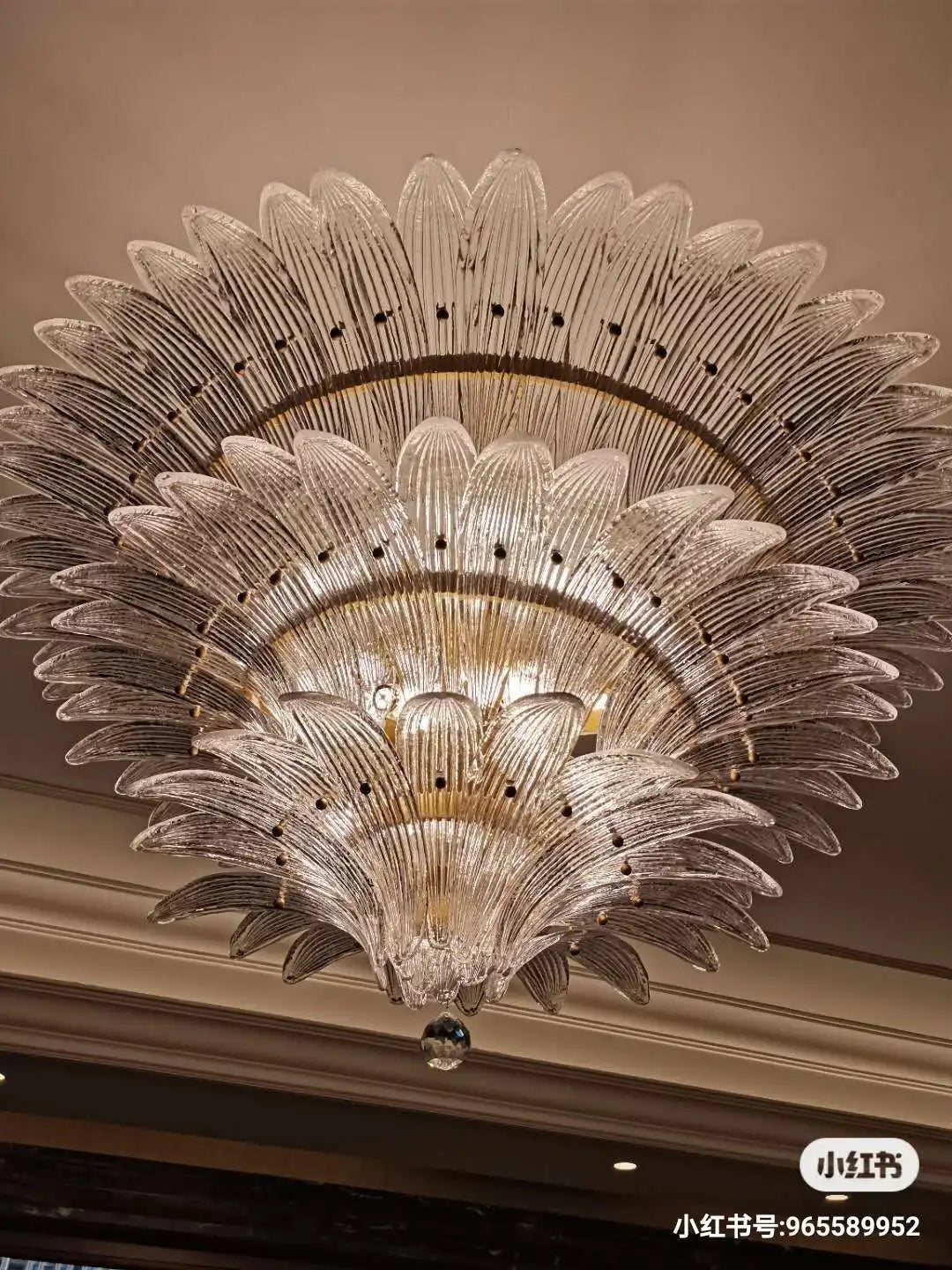 Lustre led moderne style européen avec décoration en cristal - vue 8 sur 9