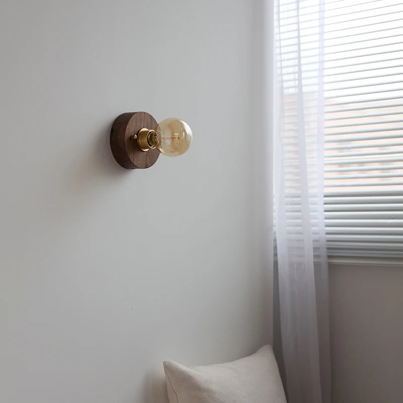 Applique murale vintage japonaise en bois et cuivre avec interrupteur à chaîne - vue 5 sur 17