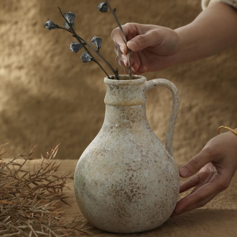 vases en céramique rétro et nostalgiques pour décoration intérieure - vue 4 sur 7