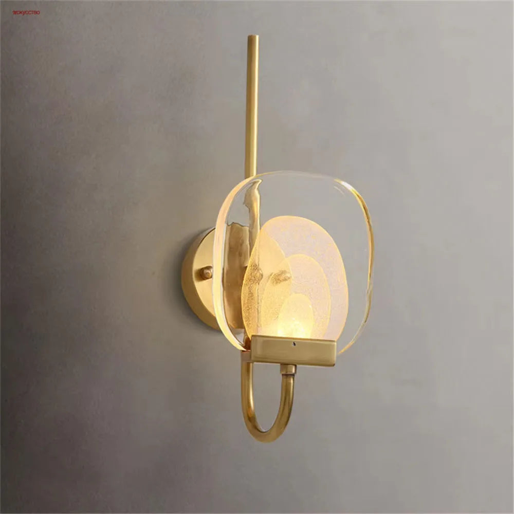 applique murale led luxe en laiton et cristal design moderne - vue 1 sur 7