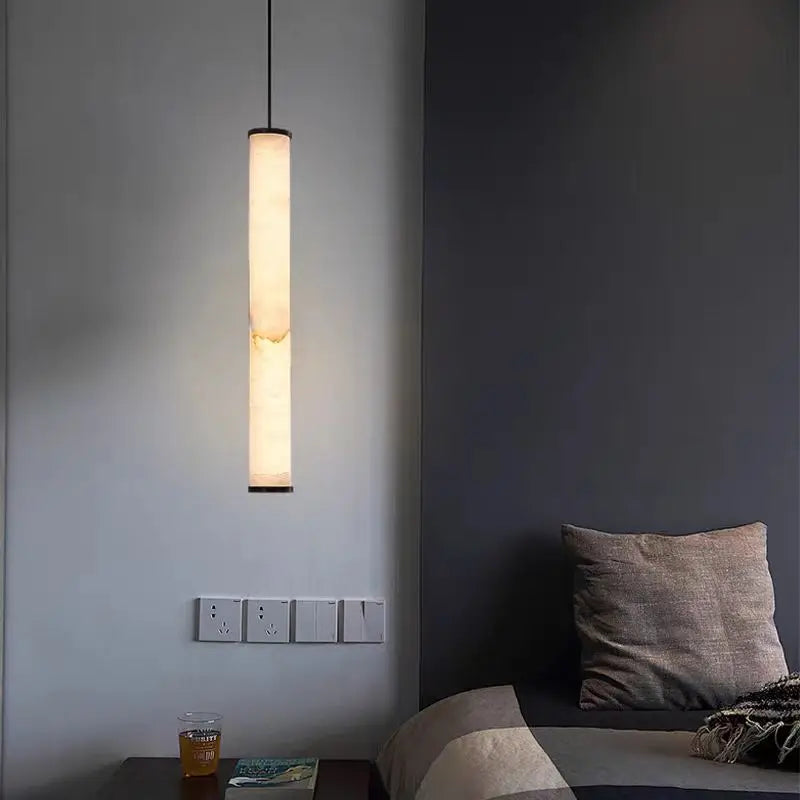 lustre en marbre naturel et laiton noir avec cordon réglable - vue 1 sur 9