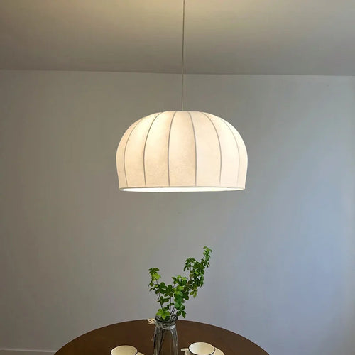 suspension nordique wabi-sabi en cocon de soie décorative - vue 2 sur 9