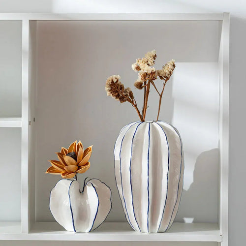 vase en céramique carambola pour décoration artisanale avec fleurs séchées - vue 2 sur 7