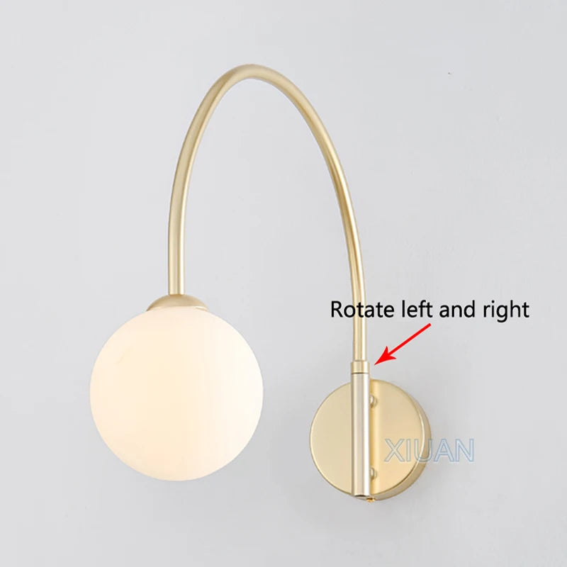 applique murale à bras pivotant en verre décoratif pour intérieur élégant - vue 1 sur 8
