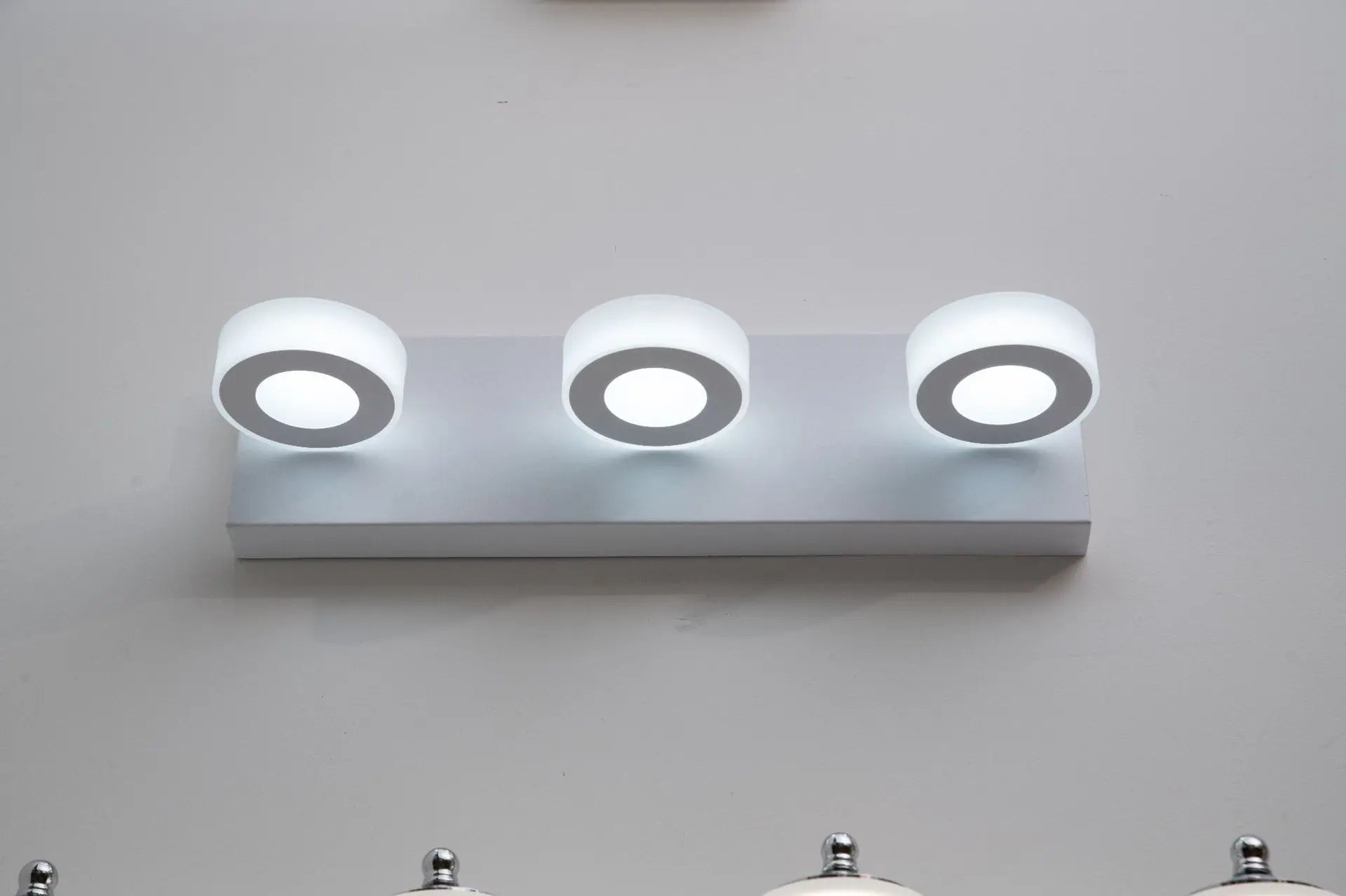 applique murale led moderne pour miroir et éclairage décoratif - vue 9 sur 9