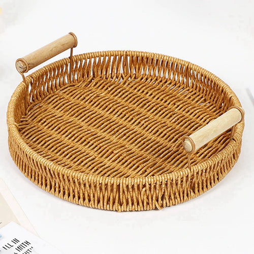 plateau de rangement en rotin tissé avec poignées en bois - vue 4 sur 11