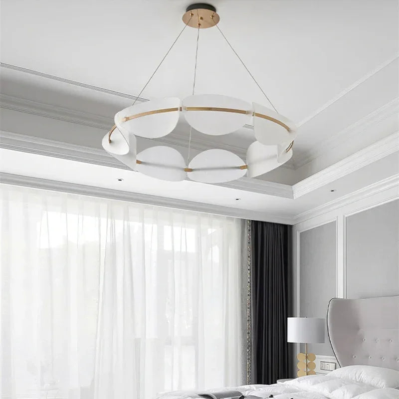 lustre nordique design créatif à feuilles en acrylique - vue 3 sur 8
