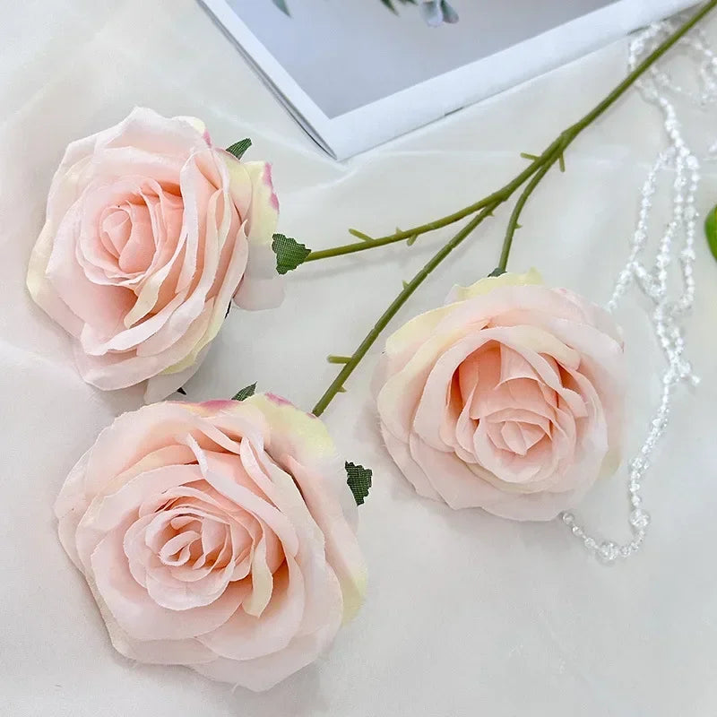 branches de roses artificielles en soie pour décoration élégante - vue 11 sur 40