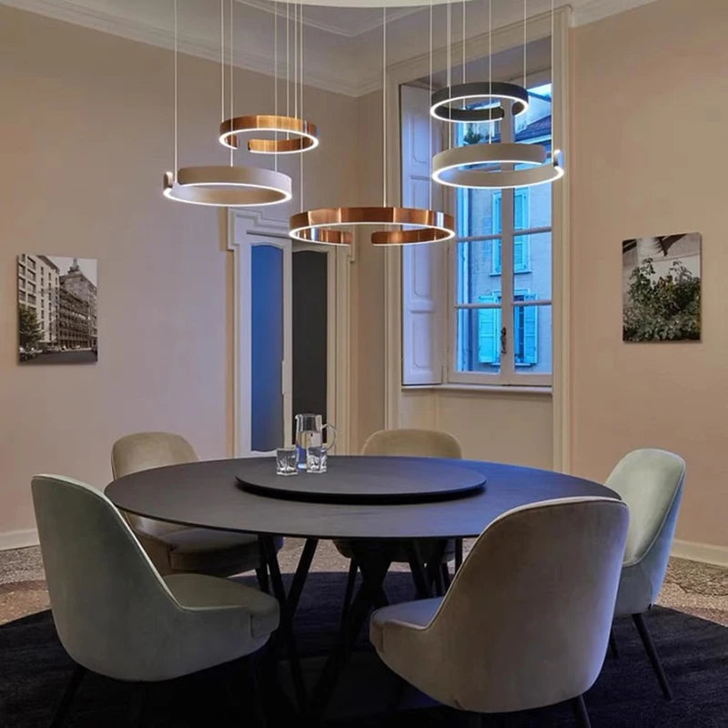 lustre moderne en acier inoxydable en forme de c pour restaurant - vue 3 sur 10