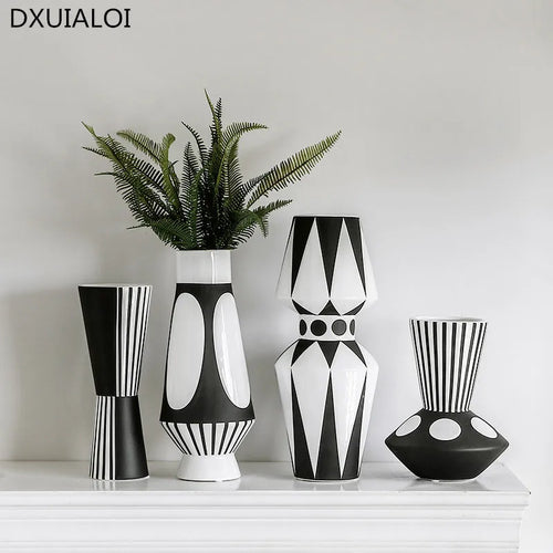 vase créatif nordique style abstrait pour arrangement floral - vue 2 sur 12
