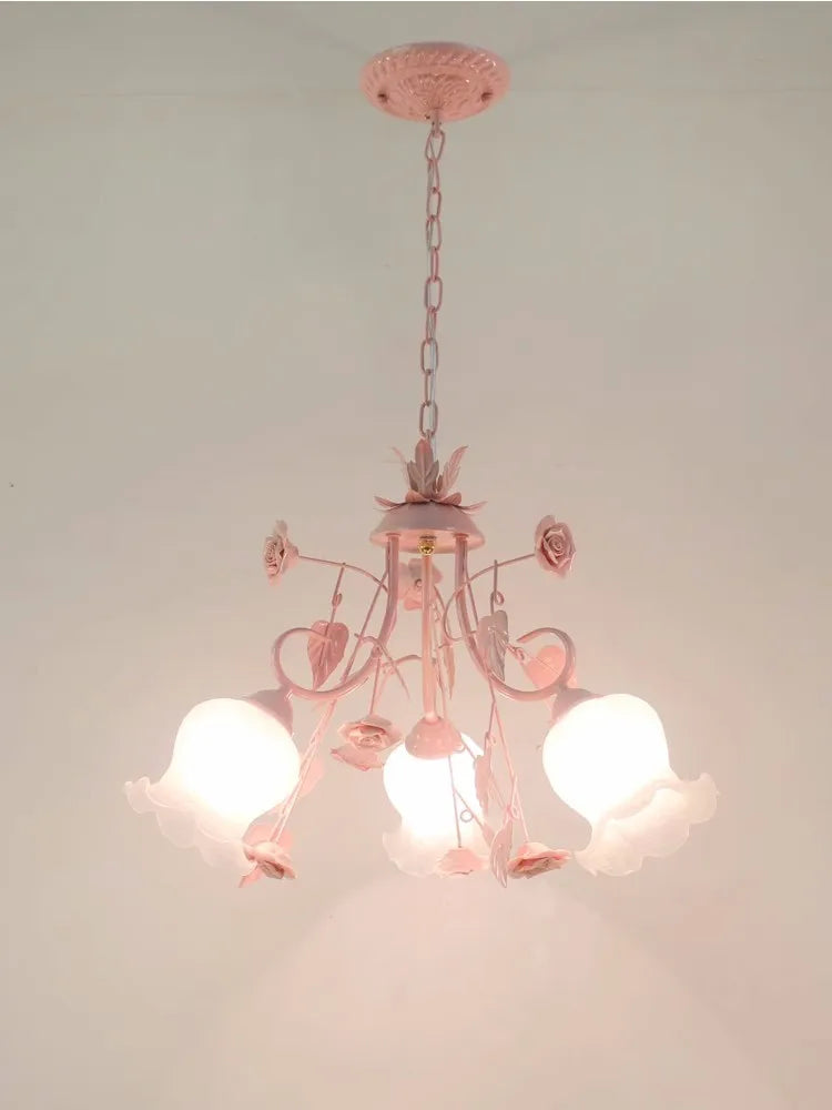 lustre rose pour une ambiance enfantine lumineuse et douce - vue 2 sur 8