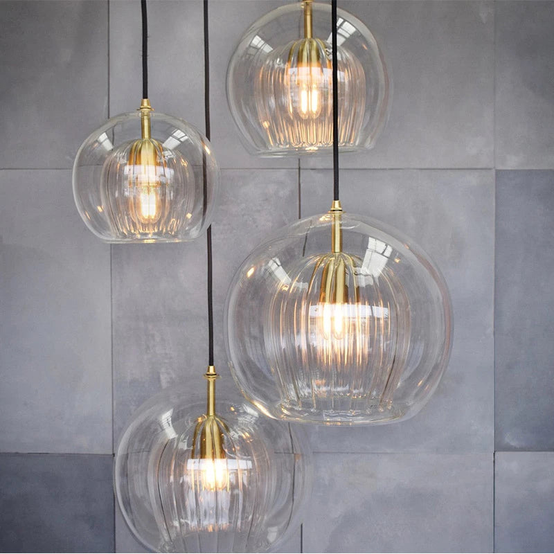 suspension ronde en verre style industriel lumineux et élégant - vue 4 sur 12