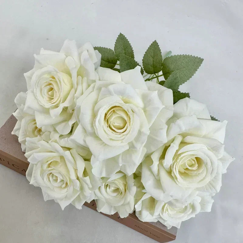 bouquet de roses artificielles en soie pour décoration festive - vue 8 sur 15