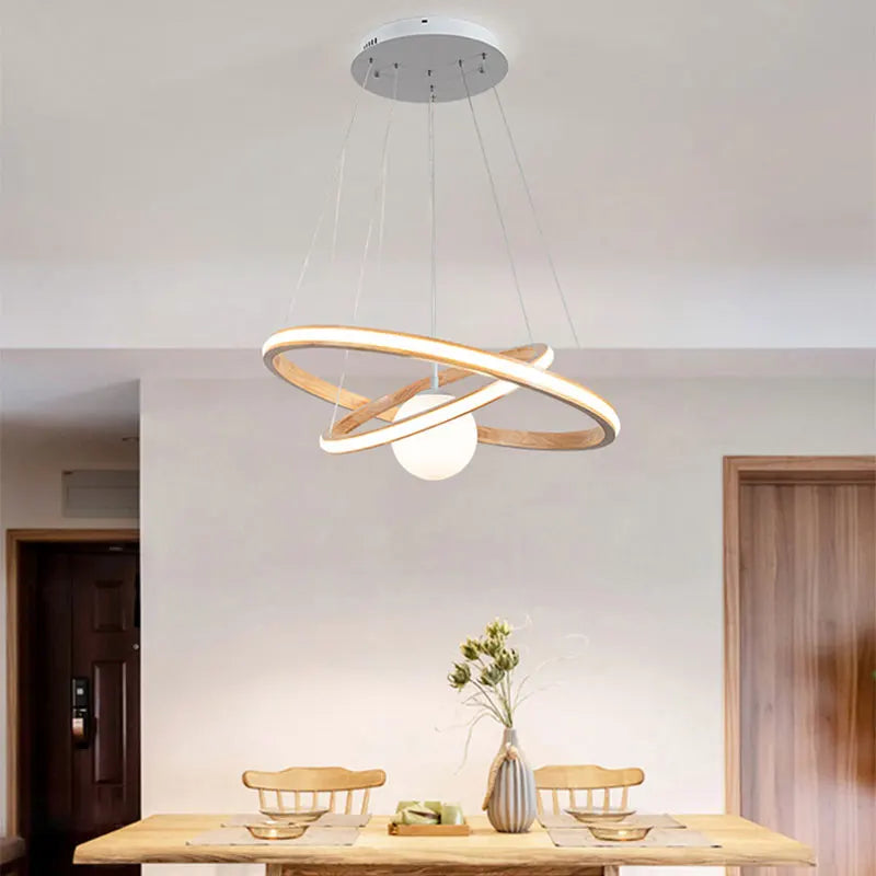 lustre en bois moderne avec anneaux lumineux et verre