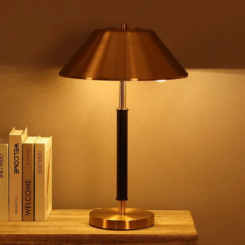 Nordic Copper Table Lamp with Changeable Bulb Led Desk Light for Bedroom Living Room - vue 5 sur 7