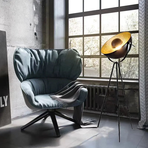lampadaire industriel réglable avec trépied flexible pour intérieur moderne - vue 3 sur 8