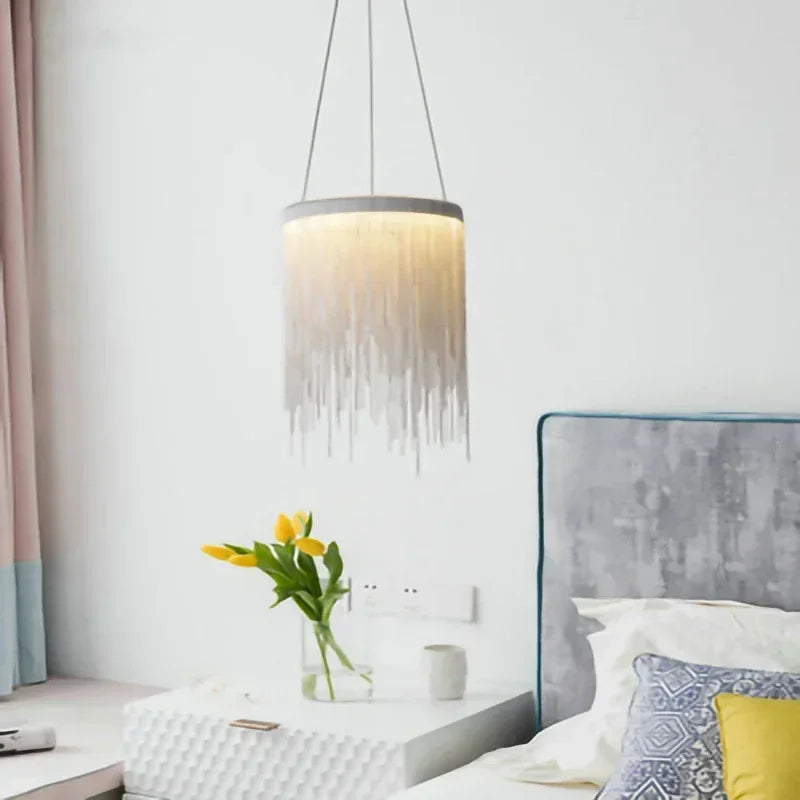 lustre de luxe à pampilles pour intérieur moderne et élégant - vue 1 sur 7