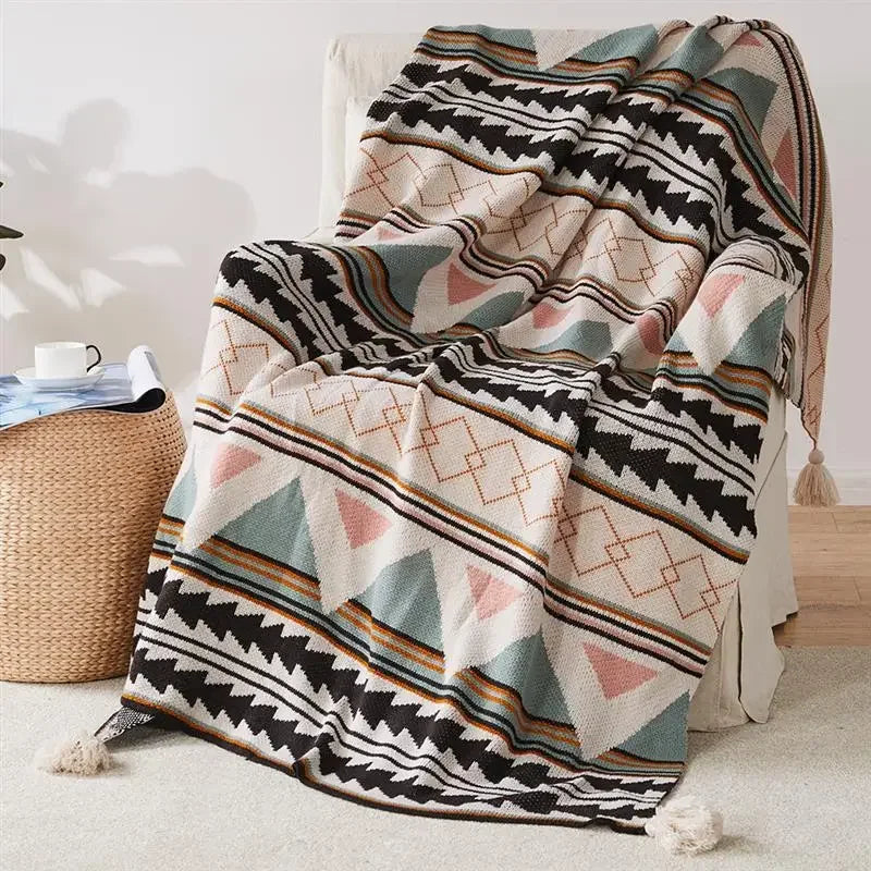 plaid tricoté bohème à rayures avec pompons déco
