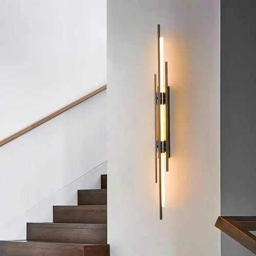 applique murale verticale à led en fer design élégant pour intérieur - vue 4 sur 8