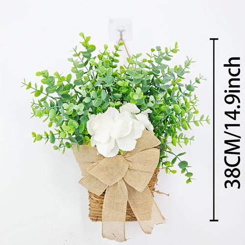 couronne de printemps en eucalyptus et fleurs blanches décorative - vue 9 sur 9