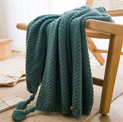 Plaid grosse maille gaufré style nordique avec pompons - vue 6 sur 7
